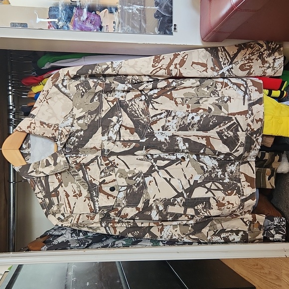 NEW! CREAM CAMO DENIM JEAN JACKET SIZE SMALL - Picture 2 of 4